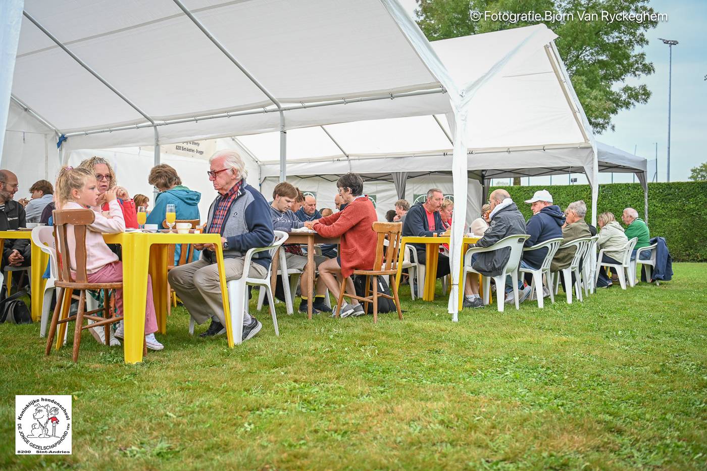 Hondenschool De Jonge Gezelschapshond Ontbijt & zoektocht 2025 48