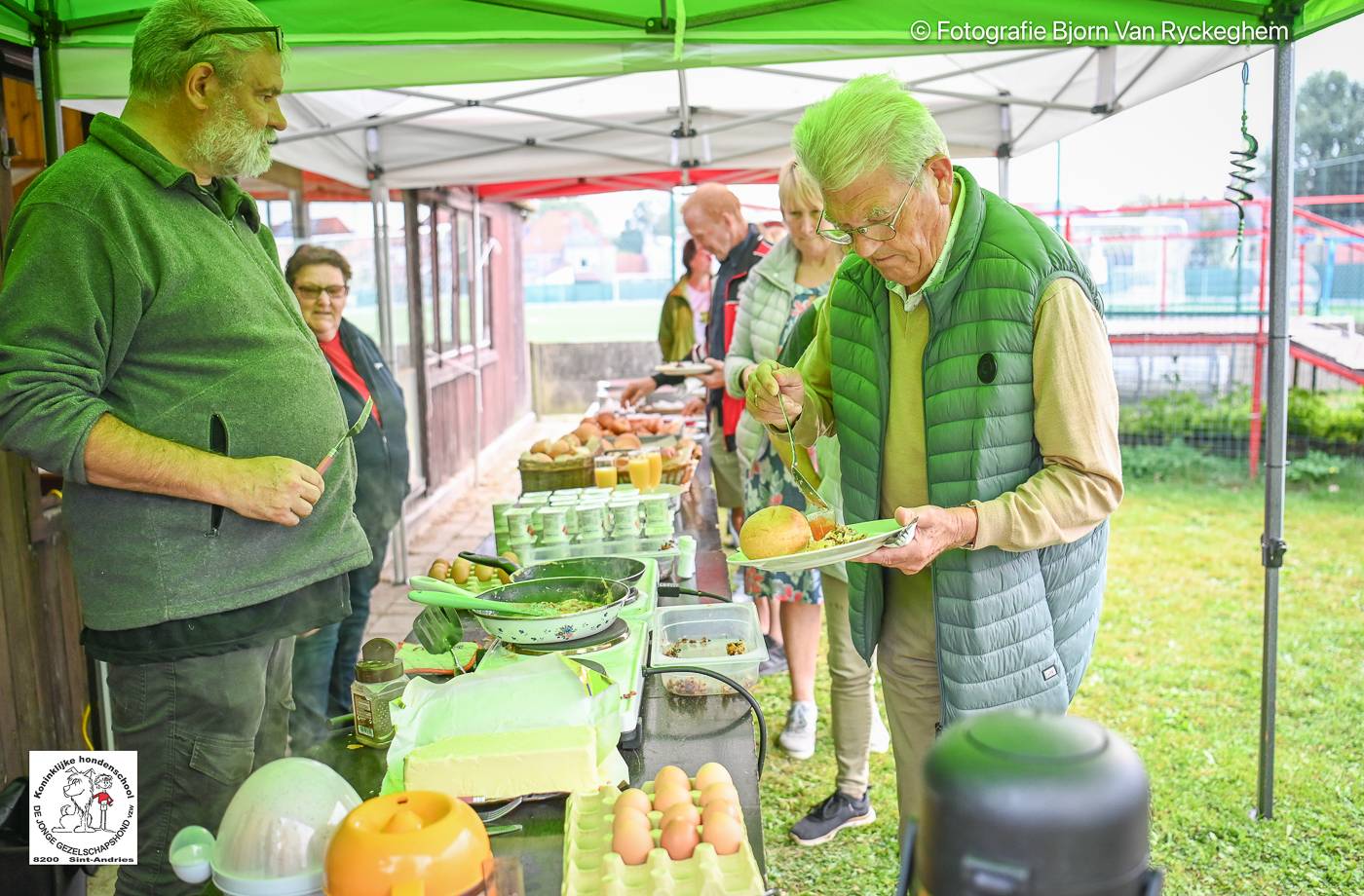 Hondenschool De Jonge Gezelschapshond Ontbijt & zoektocht 2025 19