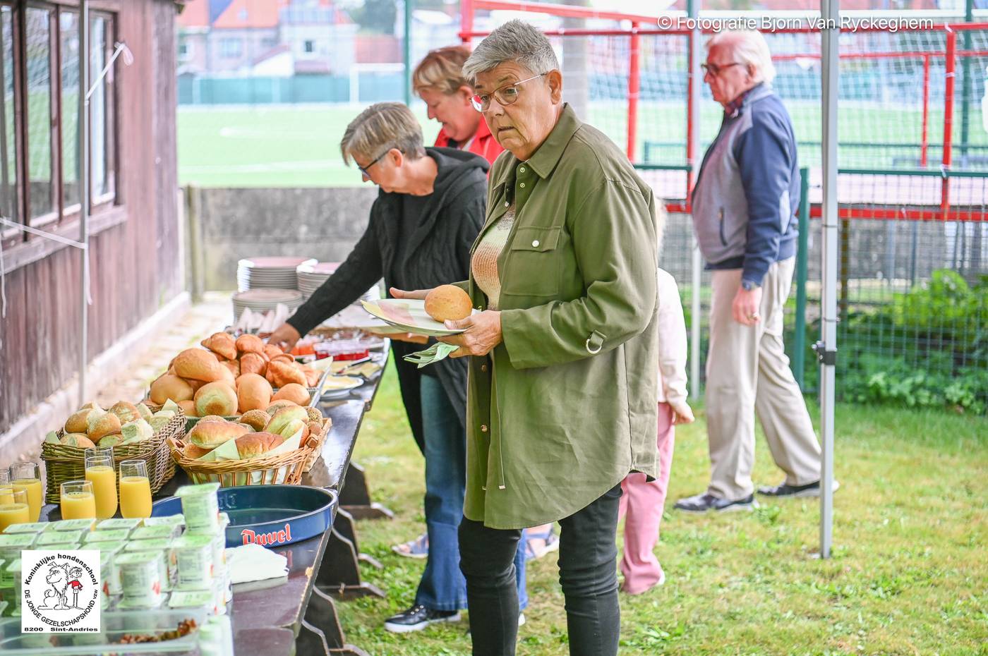 Hondenschool De Jonge Gezelschapshond Ontbijt & zoektocht 2025 12